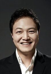 정웅인
