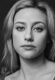 Lili Reinhart